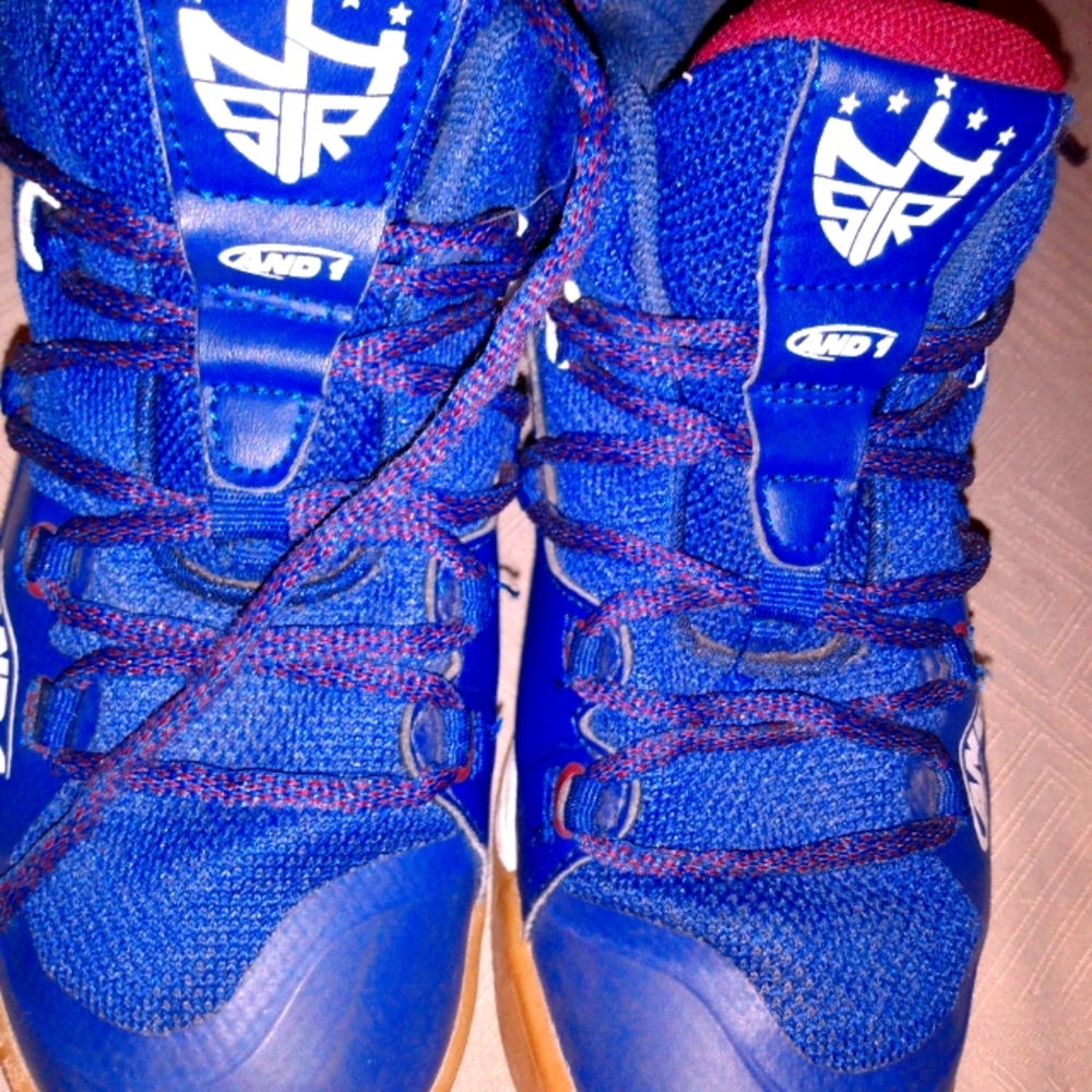 Blue and 1 shoes size 3 1/2